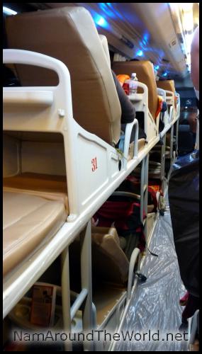 Les fameux bus avec couchette 'sleeping bus' | The famous 'sleeping bus'